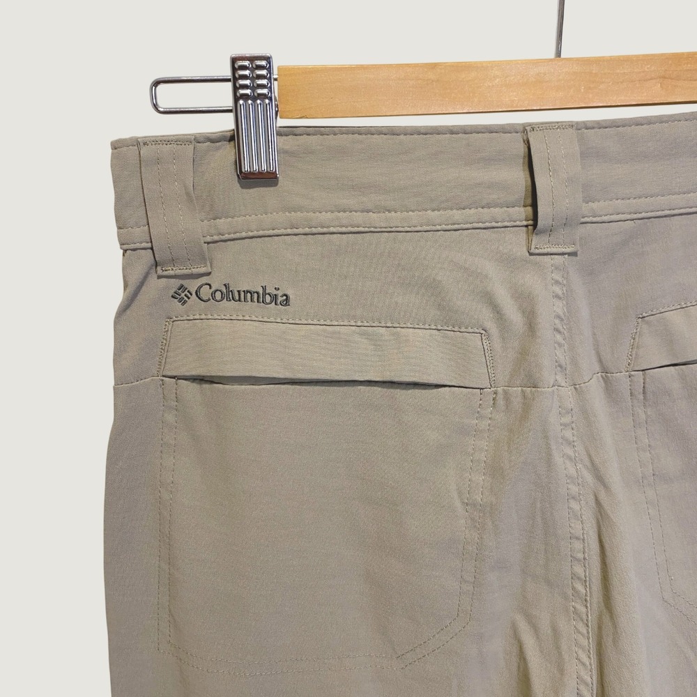 Columbia Hiking Pants Mens 30x32 Tan Excellent Omni-Shield Straight Leg Utility